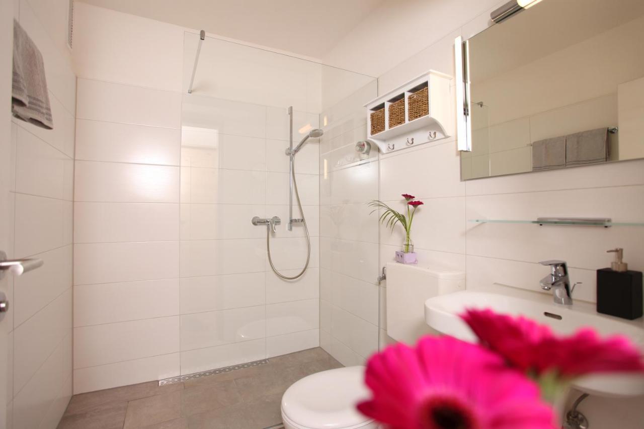 #Demmi'S Zirbenstube Apartment Altstadten Bagian luar foto